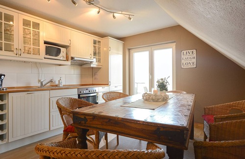 Ueberlingen Apartment | Exclusive Galeriewohnung with Kitchen & Breakfast for Families
