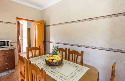 Alhaurin de la Torre Villa | Guest Rated 9.8: Galiano de Alhaurín with Pool & Spa