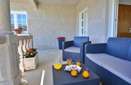 Quintans House | Idyllic A Casa de Otilia: Oceanfront Retreat with Pool