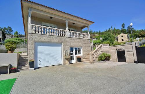 Quintans House | Idyllic A Casa de Otilia: Oceanfront Retreat with Pool