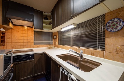 Yao House | Budget-Friendly Stay at Gallery NICO with Breakfast & Family Amenities