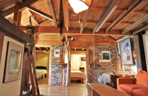 Higashikawa House | Family-Friendly Retreat at Gallery Stay Kitashajin