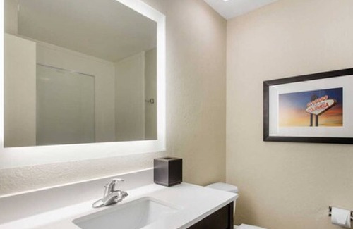 Columbia Hotel | Discover Gallus Stadium Park Inn with Family-Friendly Amenities