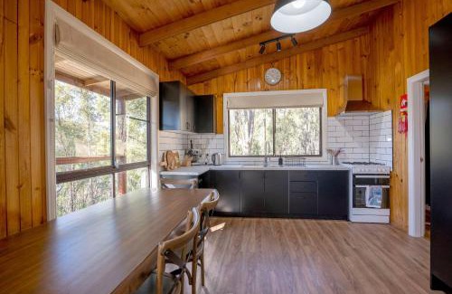 Blue Mountains City Council House | Galong Cabin