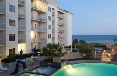 Galveston Condo | Beachfront 1BR Galveston Condo with Pool & Spa Amenities