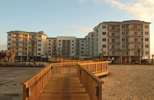 Galveston Condo | Beachfront 1BR Galveston Condo with Pool & Spa Amenities