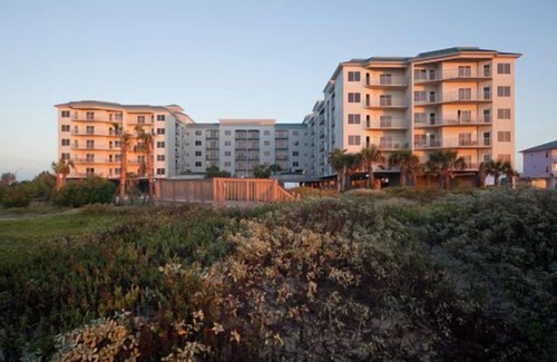 Galveston Condo | Beachfront 1BR Galveston Condo with Pool & Spa Amenities