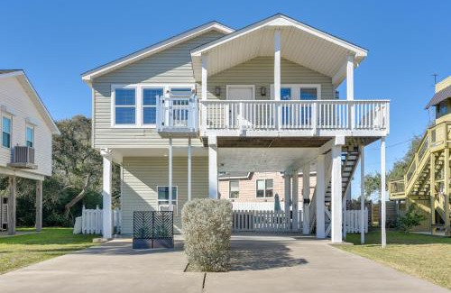 Pirates Beach House | Galveston Getaway: Relaxing Home Steps from the Beach