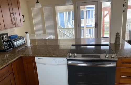Galveston House | Ocean View Galveston Home: Guest Rated 9.8, Pet Friendly