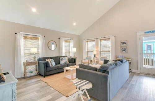 Galveston House | Coastal Getaway with Pool Access Steps from the Beach
