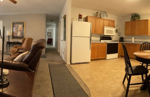 Pendleton House | Unforgettable Game Day Getaway Near Green Pond Tournaments