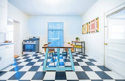 Southmoreland House | Pet-Friendly GAME House with Fenced Yard & Family Amenities