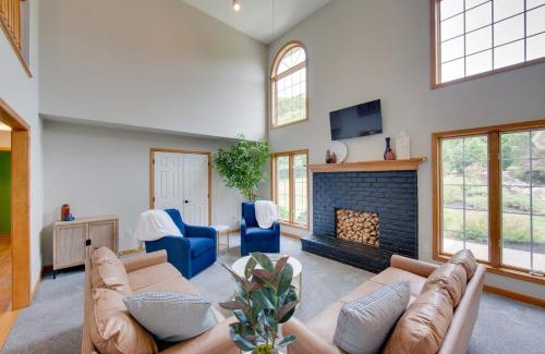 Hummelstown House | Hummelstown Hideaway: Game Room & Family-Friendly Amenities
