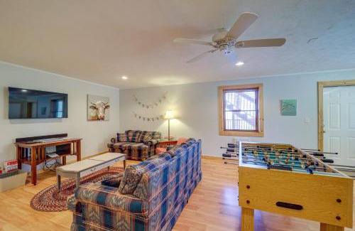 Banner Elk House | Inviting Banner Elk Cabin with Game Room & Mountain Views
