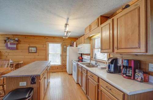 Banner Elk House | Inviting Banner Elk Cabin with Game Room & Mountain Views