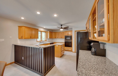 Hummelstown House | Discover Hummelstown Hideaway: Game Room & Family Fun!
