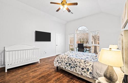 Frisco House | Family-Friendly Retreat with Pet Amenities in Frisco, TX