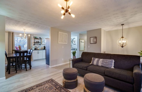 Englewood House | Modern Retreat: Newly Remodeled Gem with Spa & Kitchen