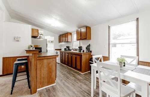 Columbia House | Gamecock Roost: 15 Mins to Downtown, Pet-Friendly Retreat