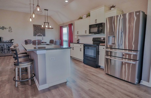 College Station House | Ideal Weekend Getaway Near Kyle Field and A&M University