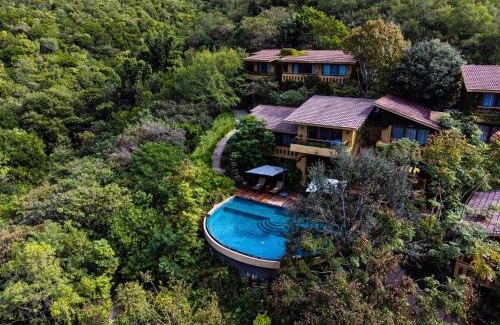 Santiago Hotel | Elegant Gamma Monterrey Rincon de Santiago with Ocean Views