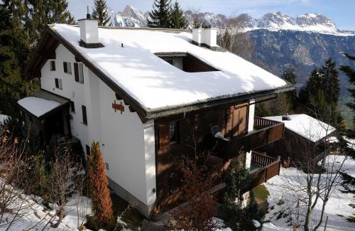 Flums Apartment | Gampergalt - Family-Friendly Stay with a Relaxing Pool