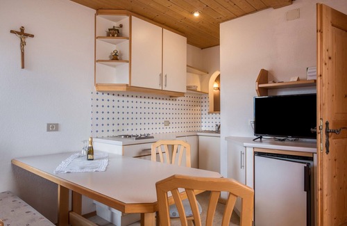 Cornedo All'isarco Apartment | Experience Gamperhof: Top-Rated Mountain View Retreat
