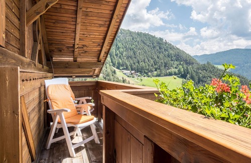 Cornedo All'isarco Apartment | Experience Gamperhof: Top-Rated Mountain View Retreat