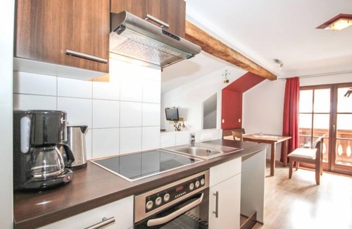 Zwieselstein Apartment | Scenic Gamsblick: Relaxing Spa & Lake View Retreat