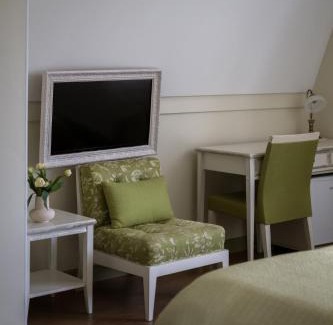 Karkle Hotel | Gamtos Perlas: Oceanfront Retreat with Hot Tub & Pet Friendly