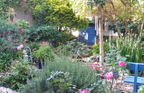Binyamina-Giv'at Ada House | Experience Gan HaPaamonim: Guest Rated 9.5 with Hot Tub
