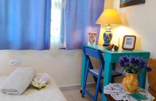 Binyamina-Giv'at Ada House | Experience Gan HaPaamonim: Guest Rated 9.5 with Hot Tub