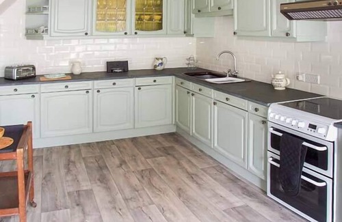Redbrook Cottage | Pet-Friendly Ganarew Cottage in Whitchurch: Guest Rated 10/10