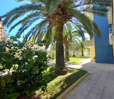 Grau i Platja Apartment | Experience Gandía: Family-Friendly Hotel with Pool Access