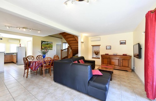 Ayherre House | Family-Friendly Stay at Gandaramendia - Ayherre Hotel