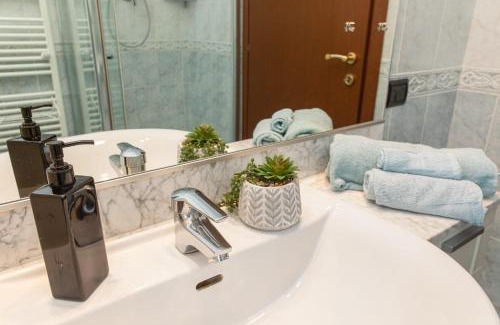 San Faustino-Madonnina-Quattroville Apartment | Ganden's Flat: Ideal Retreat for Families and Pet Lovers