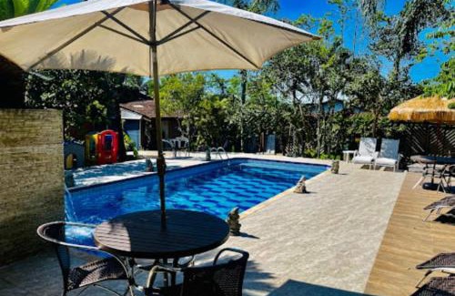 Boraceia Cabin | Pet-Friendly Retreat at Ganesh Chalés with Ocean Views