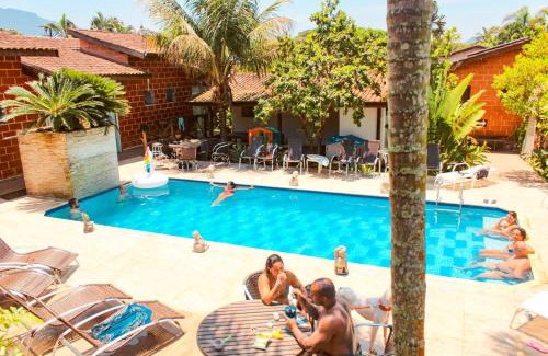 Boraceia Cabin | Pet-Friendly Retreat at Ganesh Chalés with Ocean Views