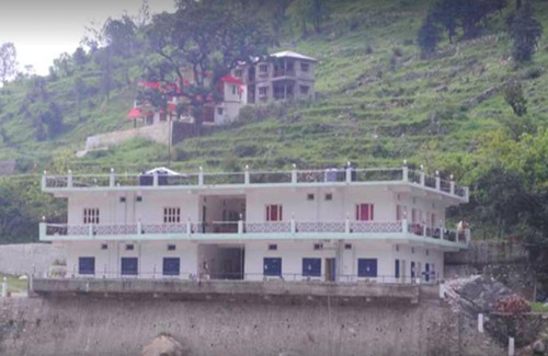 Gangotri Hotel | Guest Rated 10/10: Ganga Ashrey, Netala's Family Escape