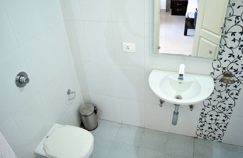 Varanasi House | Ganga Darshanam Guest House: Family-Friendly Retreat Awaits