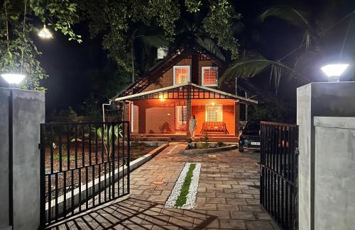 Thalassery Ski Chalet | Cozy Gagadharam Tiny House with Pool & Pet-Friendly Options