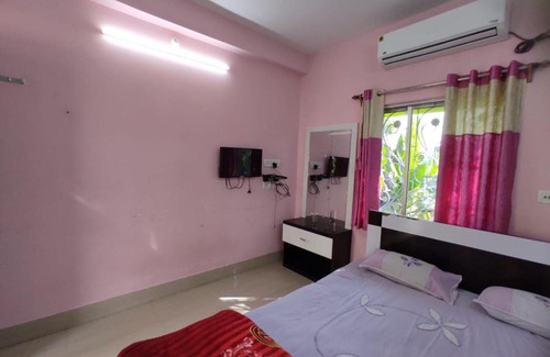 Diamond Harbour House | Discover Gangasagar Das Guest House: Pet & Child Friendly