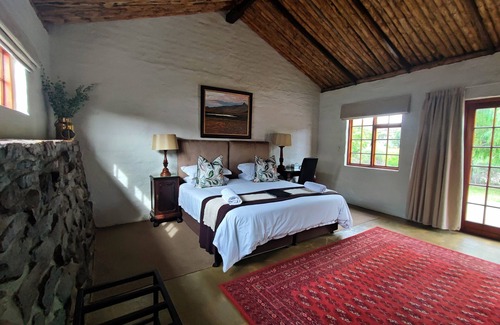 Nieu-Bethesda House | Guest Rated 10/10: Ganora Guestfarm with Pool & Dining