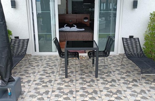 Ko Chang Apartment | Beachfront Villa with Pool & Hot Tub - 4-Star Retreat