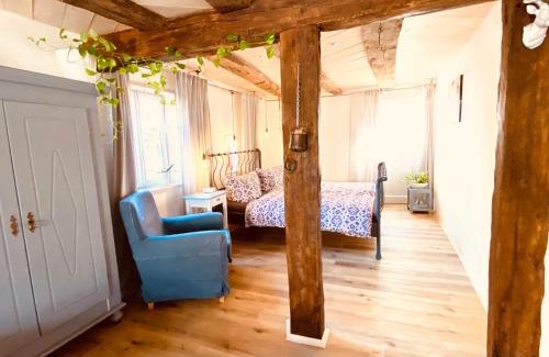 Nehren Apartment | Cozy Ground-Floor Retreat: Pet-Friendly with Rain Shower