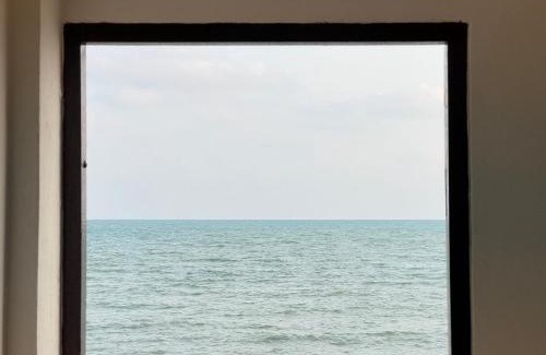Ban Chang Villa | Relax at Gao Check in Phala Beach Front with Ocean Views