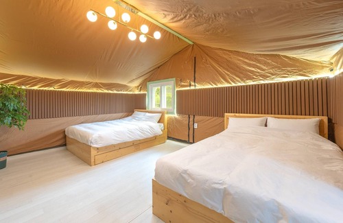 Gapyeong House | Inviting Gapyeong Dongban84 Glamping & Pool Villa Retreat