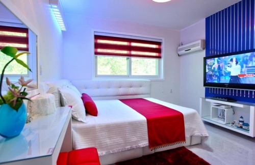 Buk House | Eco-Friendly Gapyeong Dorothy Pension with Hot Tub & Breakfast