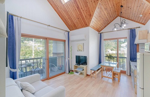 Sang House | Family-Friendly Gapyeong Himong Aegyeon Pension with Pool