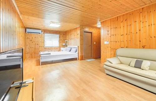 Gapyeong House | Kid-Friendly Getaway at Gapyeong Humantown Pension